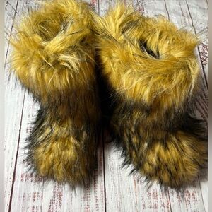 Faux Fur Winter Boots - Golden Brown and Black size 38 7-7.5